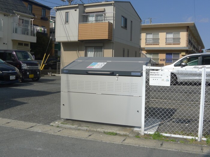 グリ－ンマンションの物件外観写真