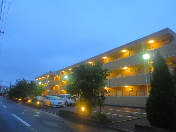 パーシモン芝久保の物件外観写真