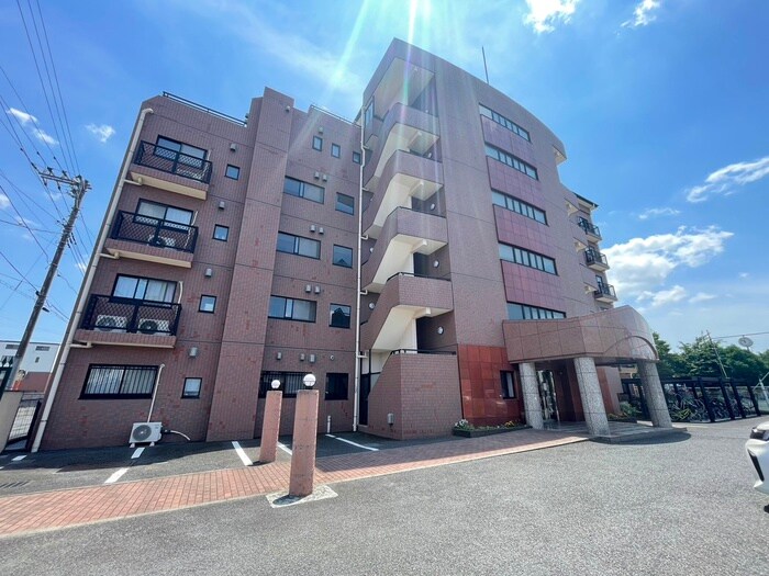 ミウパラストの物件外観写真