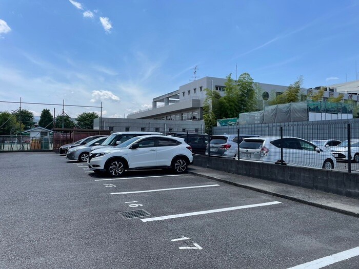 ミウパラストの物件外観写真