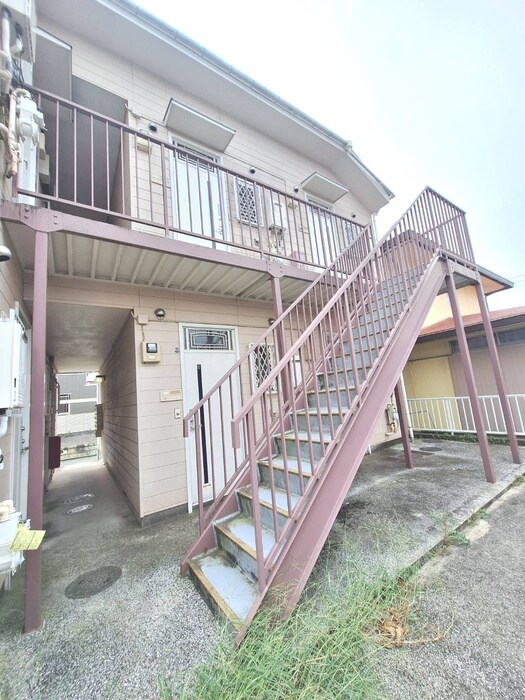 コーポＪＵＮの物件外観写真