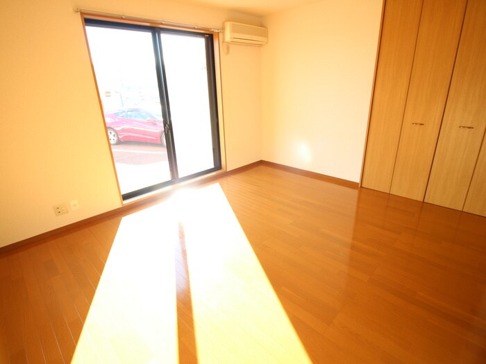 フェリーチェの物件内観写真