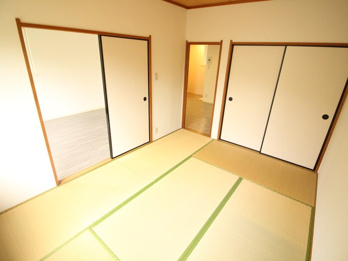 ウイング・テンＢ棟の物件内観写真