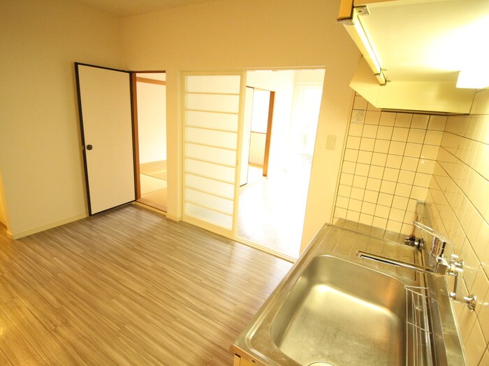 ウイング・テンＢ棟の物件内観写真