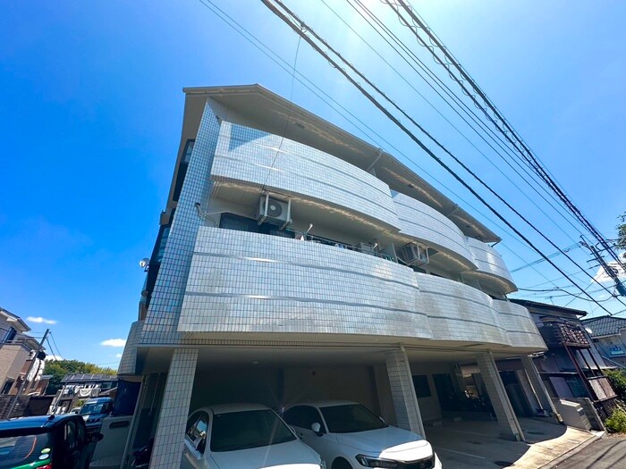 ヒルズ梅野の物件外観写真