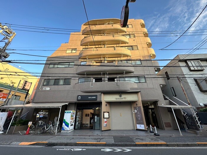 カ－サシンセラ－の物件外観写真