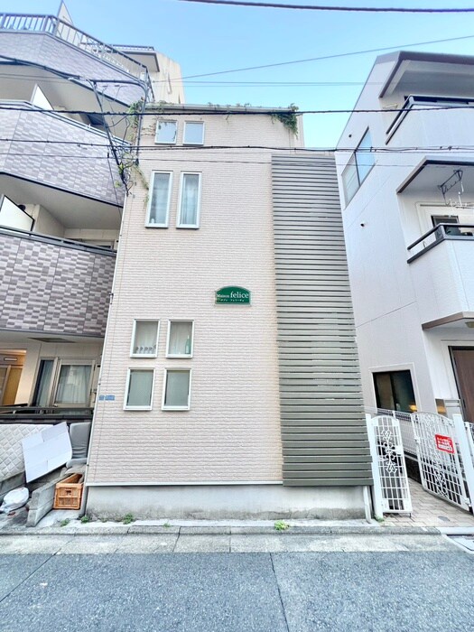 メゾン　フェリーチェの物件外観写真