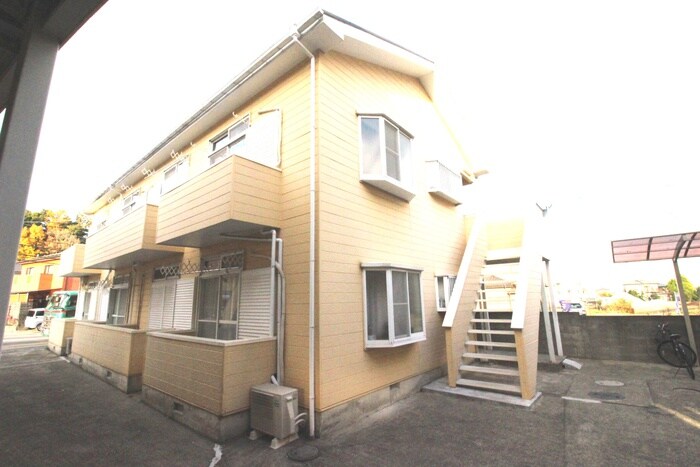 シャンティCの物件外観写真