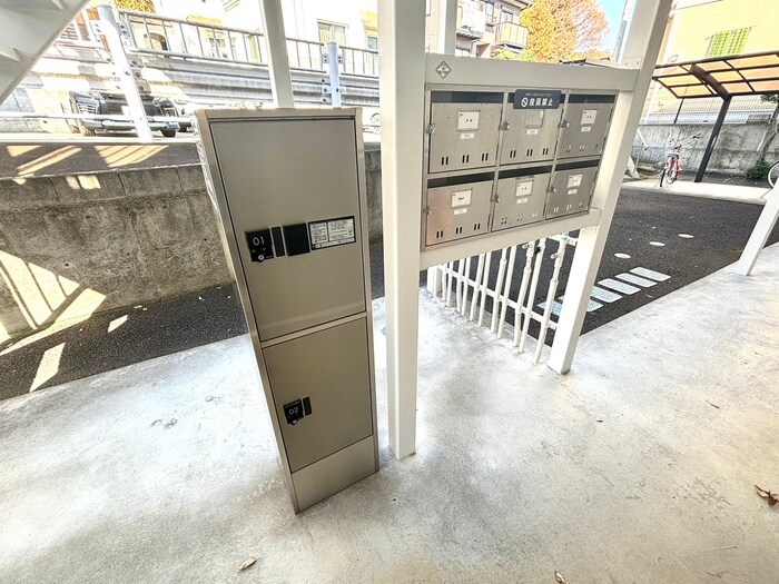 サニーホームズの物件外観写真