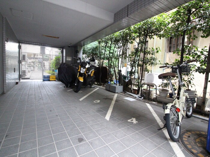 ガラ･ステ－ジ中野の物件外観写真