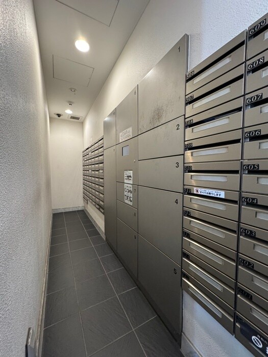 パ－クキュ－ブ四谷三丁目の物件外観写真