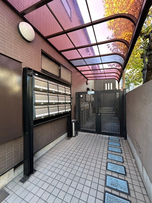 メゾンベルボアの物件外観写真