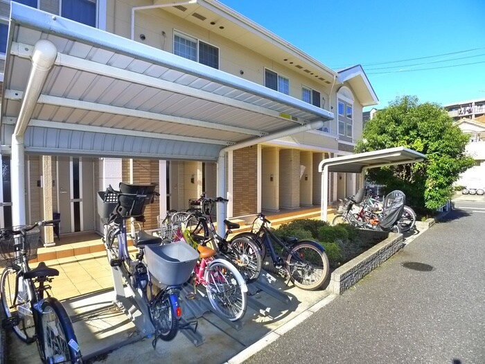 フェアリ－ヴィラの物件外観写真