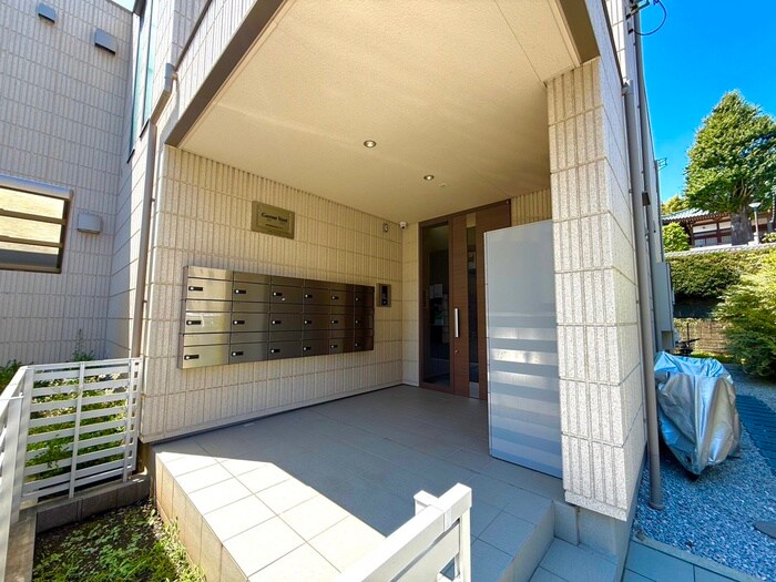 Ｇａｚｏｎ　Ｖｅｒｔの物件外観写真