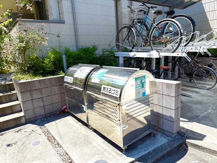 Ｇａｚｏｎ　Ｖｅｒｔの物件外観写真