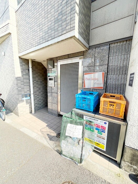プラム・ガ－デンの物件外観写真