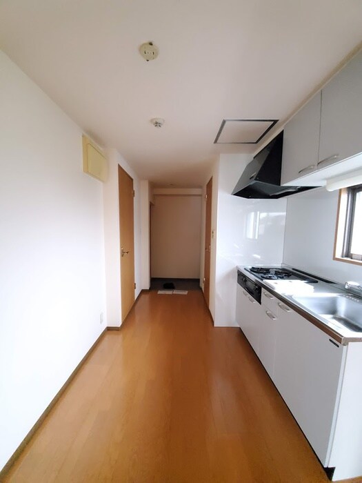 プラム・ガ－デンの物件内観写真