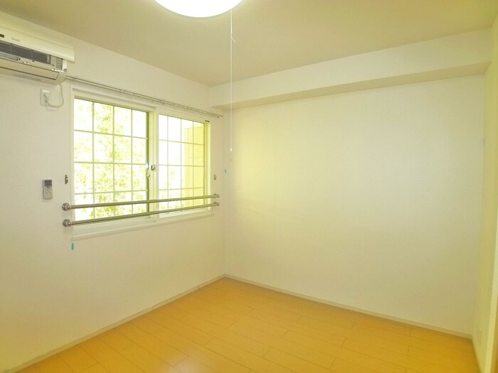 プラシ－ド　エムの物件内観写真