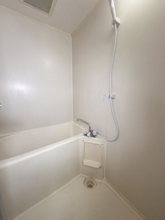 メゾンドラフィネ宮下の物件内観写真