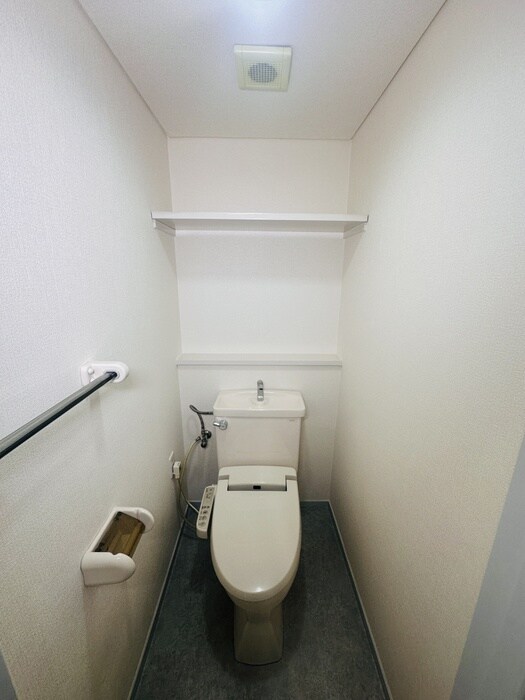 メゾンドラフィネ宮下の物件内観写真