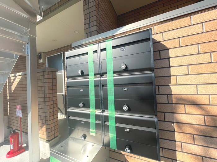 シュエット新子安の物件外観写真