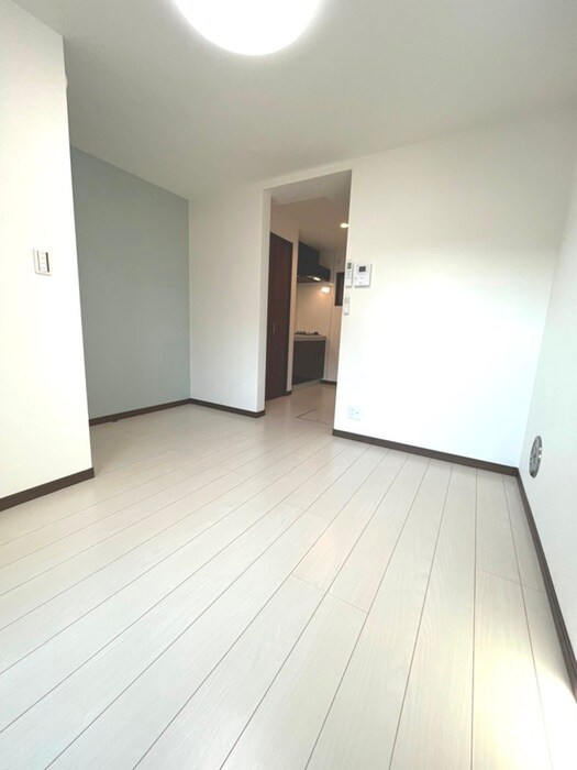 シュエット新子安の物件内観写真