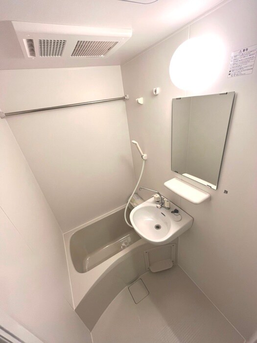 シュエット新子安の物件内観写真