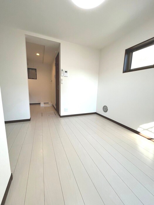 シュエット新子安の物件内観写真