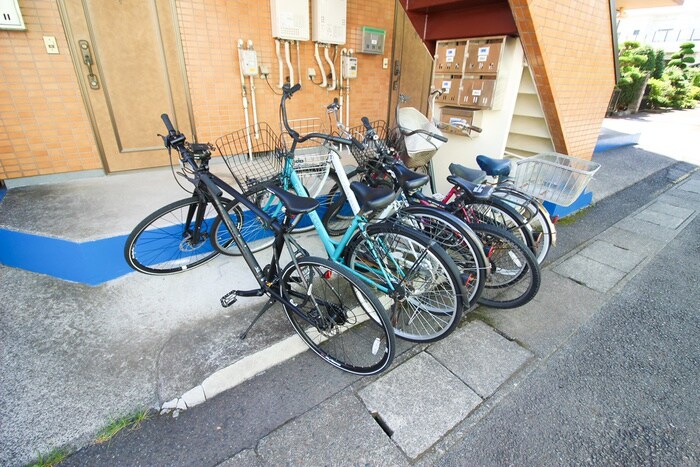 ファミ－ル三田の物件外観写真