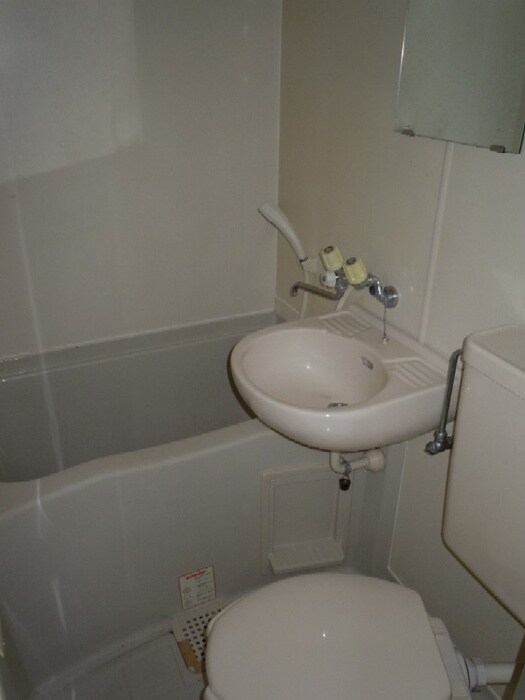 ファミ－ル三田の物件内観写真