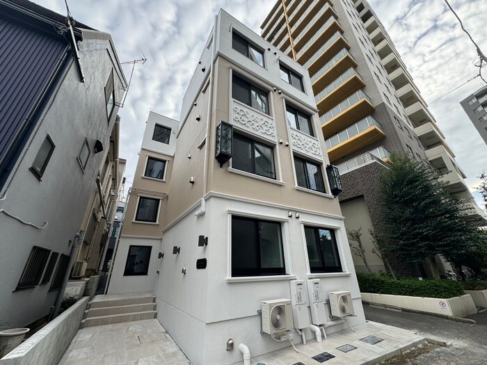 Ivy Square西早稲田の物件外観写真