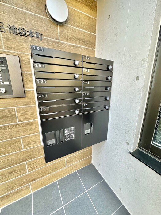 パレス池袋本町の物件外観写真