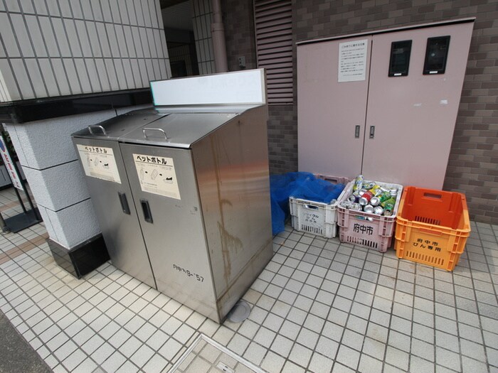 ﾗｲｵﾝｽﾞﾏﾝｼｮﾝ府中桜通り(301)の物件外観写真