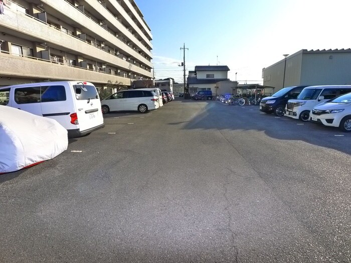 クレセントコートおおたかの森の物件外観写真