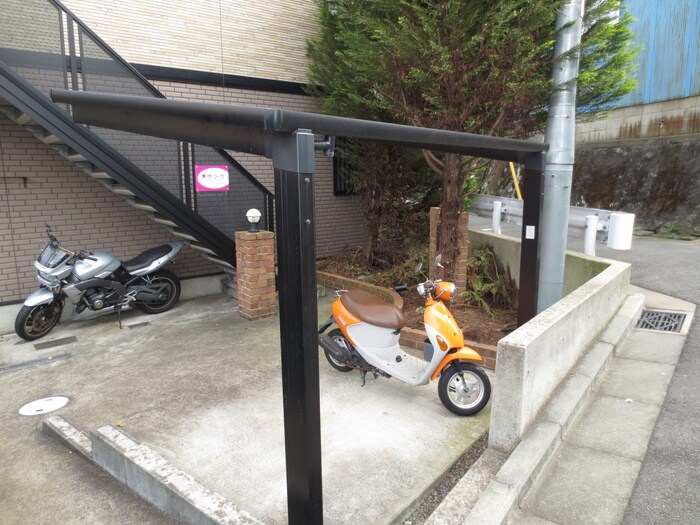 リ－ヴェルガ－デン横浜港北の物件外観写真