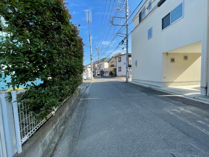 レオ新横浜  Ｂの物件外観写真