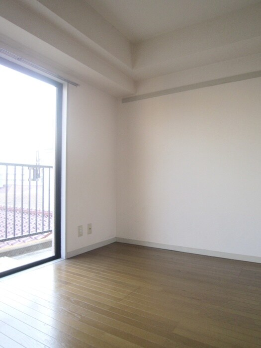 幸町マンションの物件内観写真