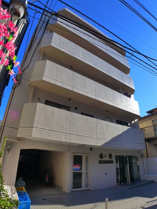 幸町マンションの物件外観写真