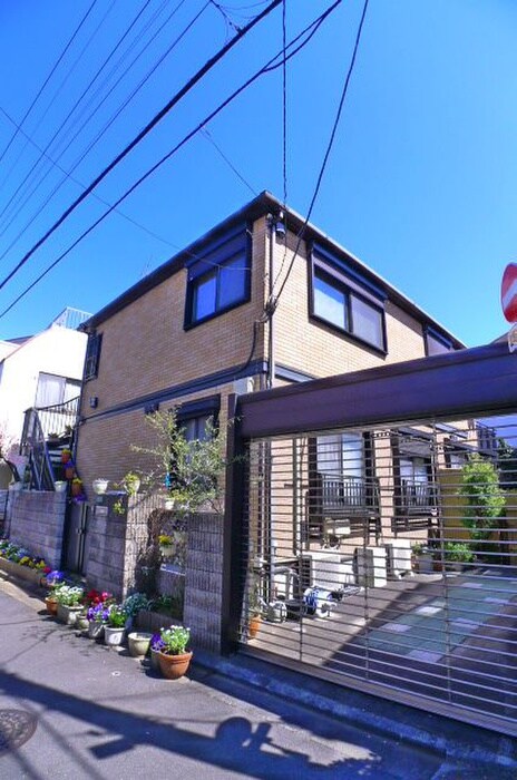 ロ－ゼンハイムの物件外観写真