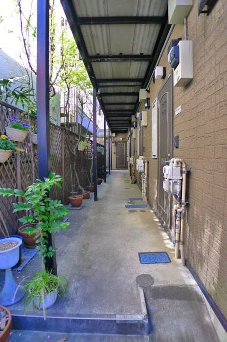 ロ－ゼンハイムの物件外観写真