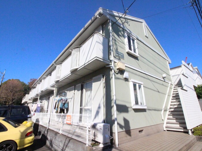 パ－クハイツの物件外観写真