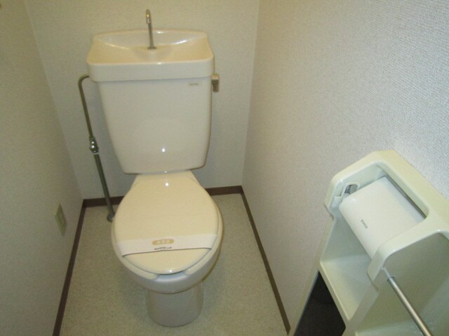 ヒルサイドタウンＢの物件内観写真