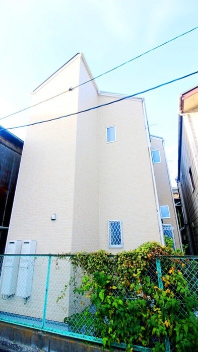 プラムハイツの物件外観写真