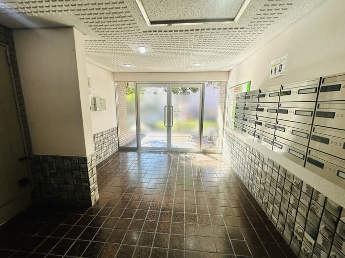 第２仲町マンションの物件外観写真