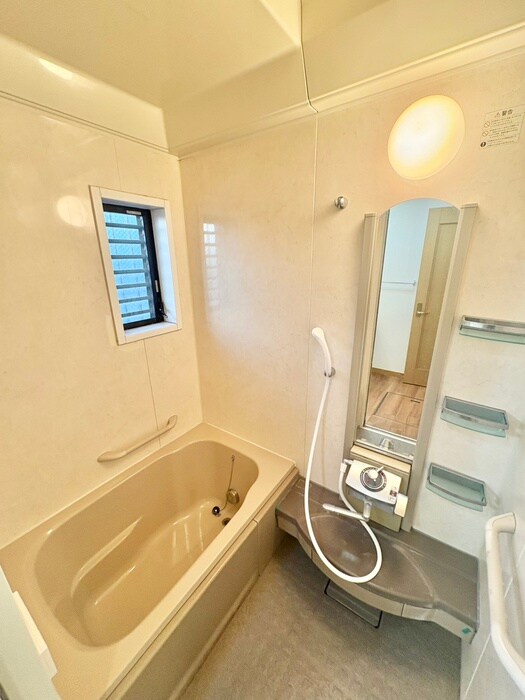 サンパルコートの物件内観写真