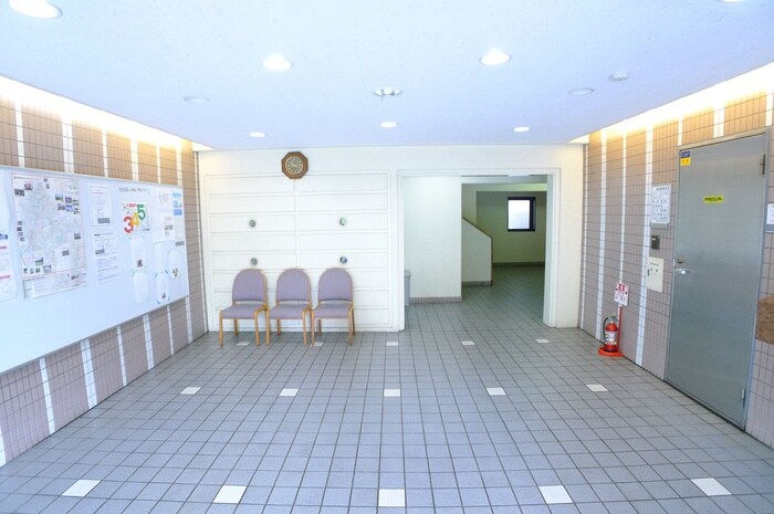 フローライト市川の物件外観写真