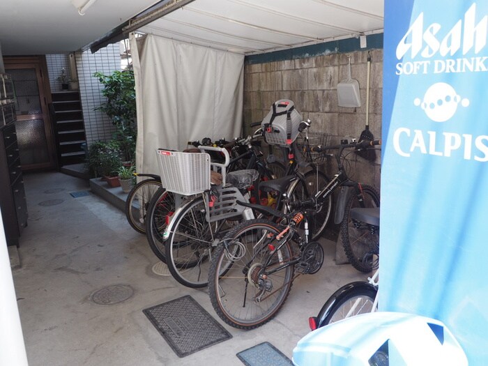 エ－デルハイムの物件外観写真