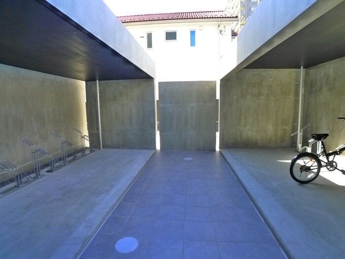 ゼルコヴァの物件外観写真