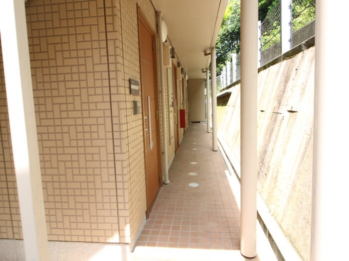 プラナスアヅマの物件外観写真