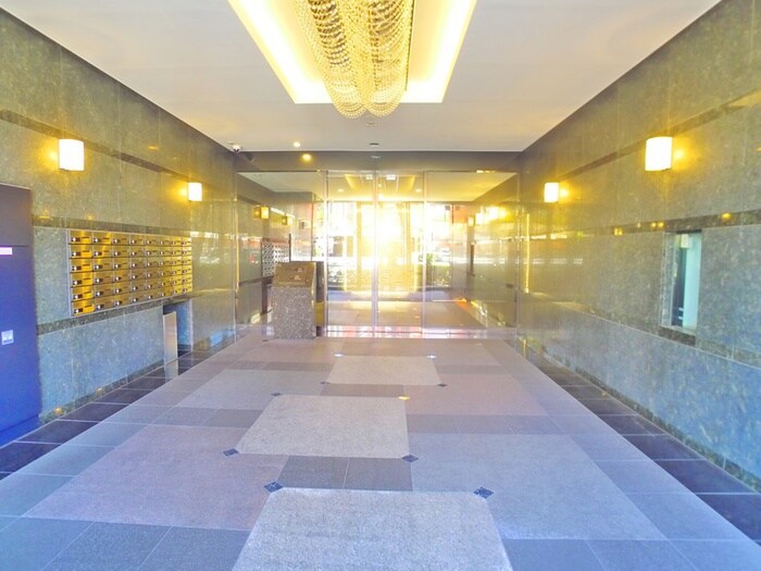 ルーブル西新井（701）の物件外観写真